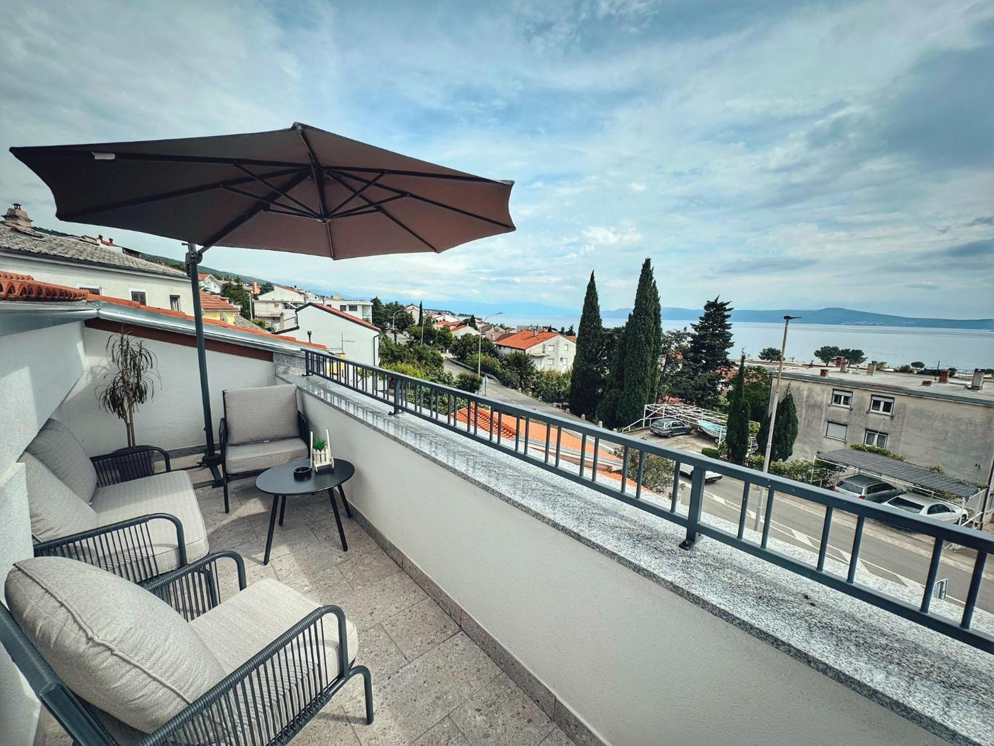 Knezevic Apartments Crikvenica Exteriör bild